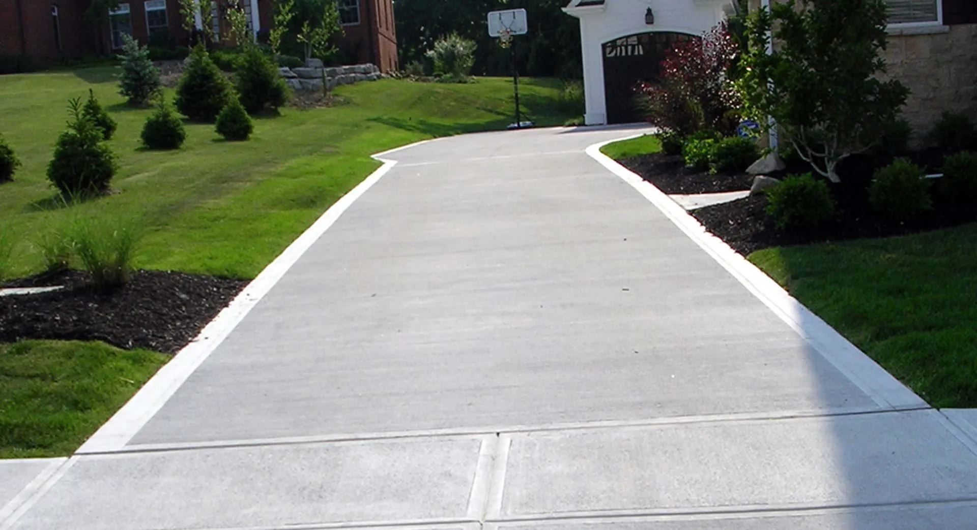 reinforced concrete driveway