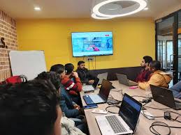 top digital marketing institute in delhi practical classroom training
