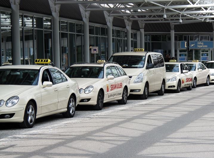 Jeddah to Makkah Taxi Service