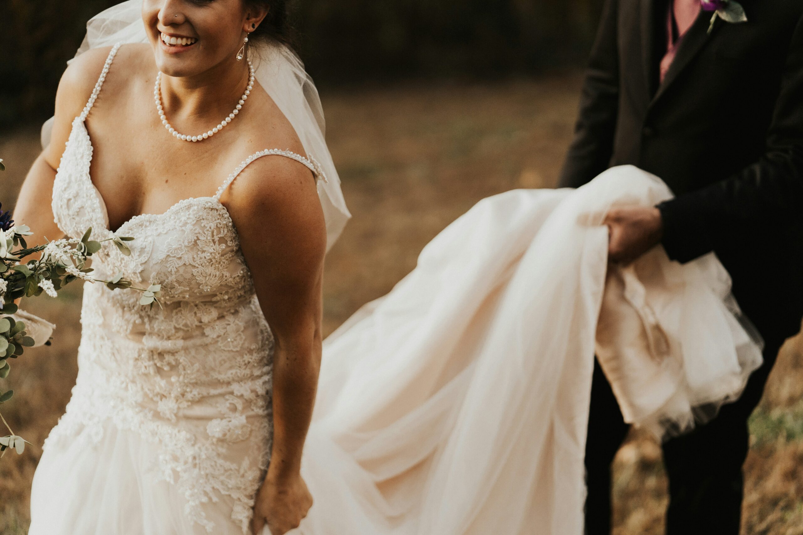Bridal Dress Buying Guide for First-Time Brides
